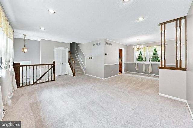 27 DUVALL CT, Wilmington, DE 19808