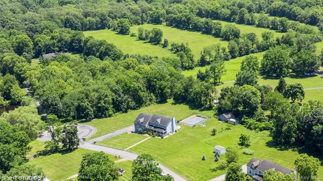 10 Willys Court, Rock Tavern, NY 12575