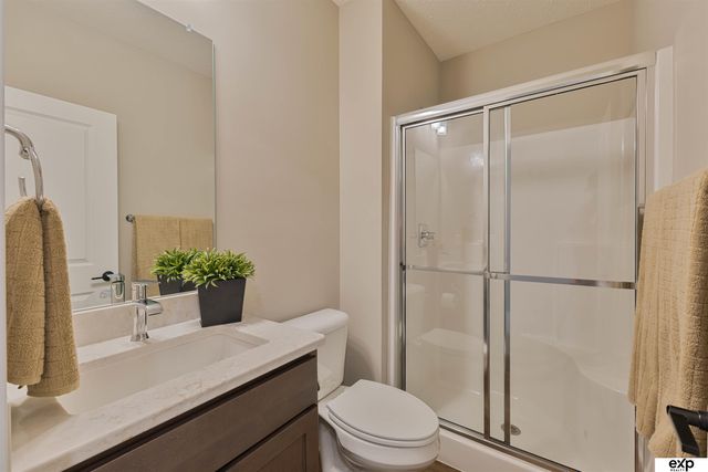 17608 Robin Drive, Omaha, NE 68136