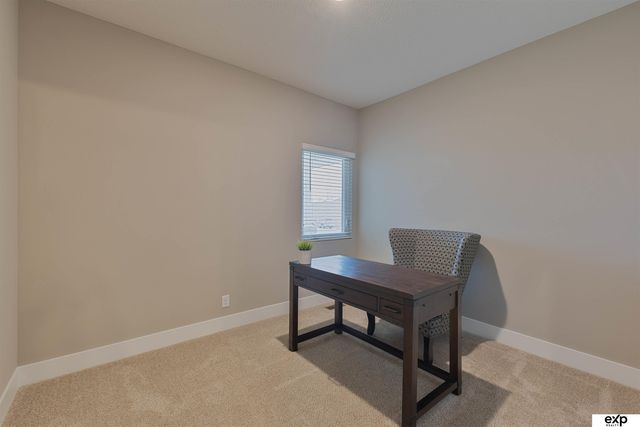 17608 Robin Drive, Omaha, NE 68136