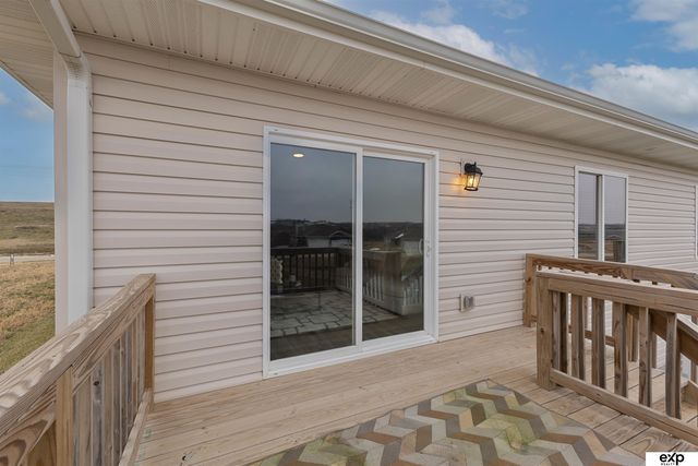 17608 Robin Drive, Omaha, NE 68136