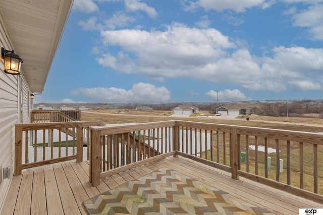 17608 Robin Drive, Omaha, NE 68136