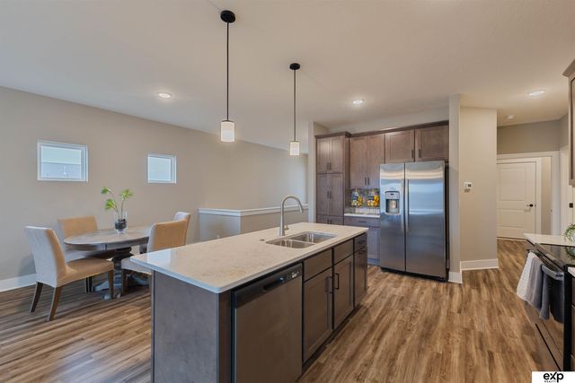 17608 Robin Drive, Omaha, NE 68136