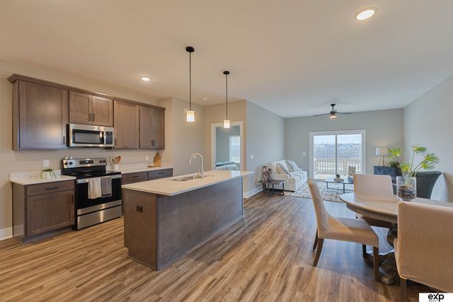 17608 Robin Drive, Omaha, NE 68136