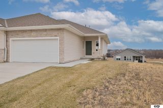 17608 Robin Drive, Omaha, NE 68136