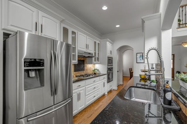 2248 Forest Hollow Park, Dallas, TX 75228