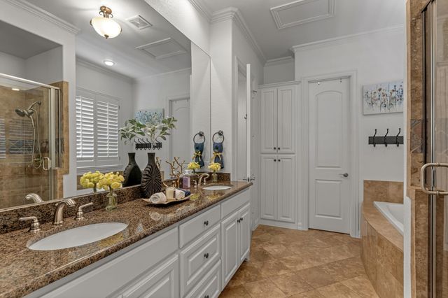 2248 Forest Hollow Park, Dallas, TX 75228