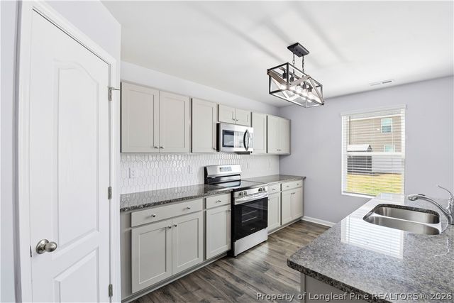 4043 Club Pond Road, Raeford, NC 28376