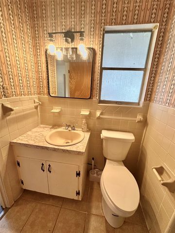 206 Ervin Street N, Comanche, TX 76442
