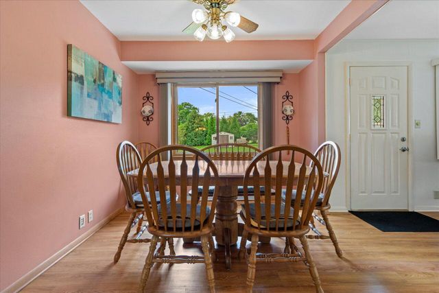 16325 Overhill DRIVE, Brookfield, WI 53005