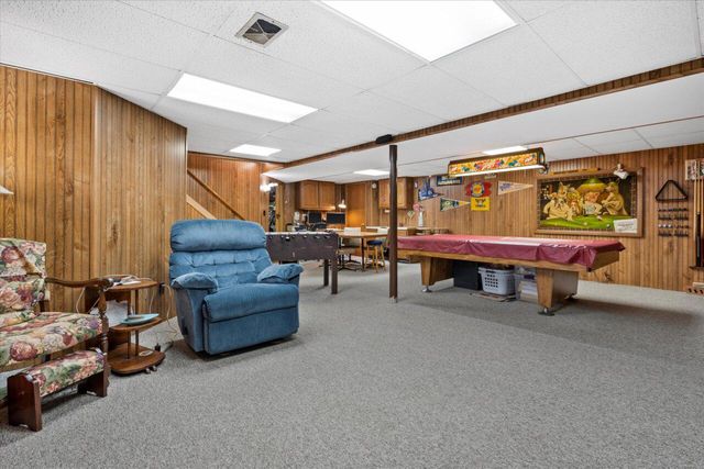 16325 Overhill DRIVE, Brookfield, WI 53005