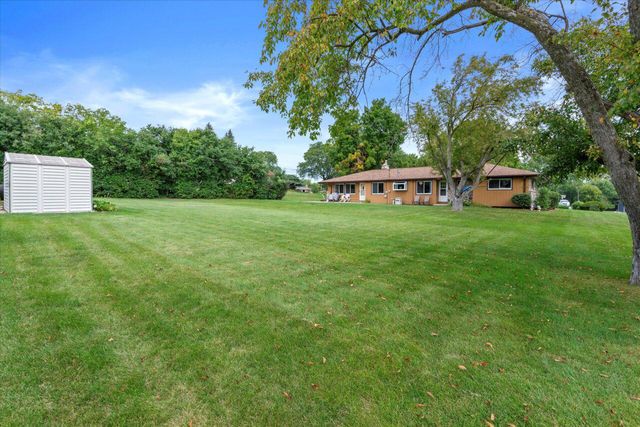 16325 Overhill DRIVE, Brookfield, WI 53005