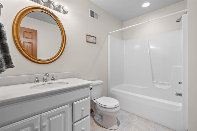 26088 Wasepi Road, Centreville, MI 49032