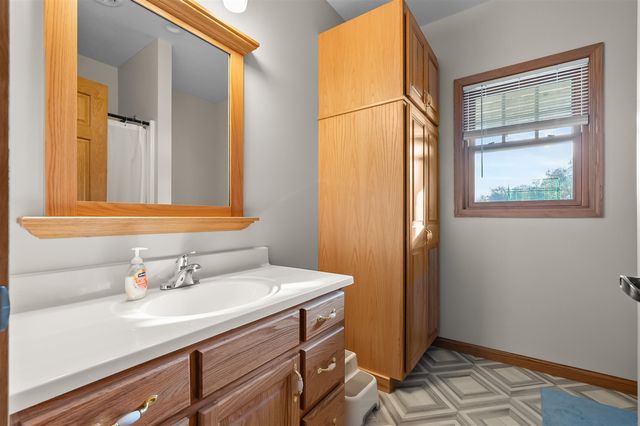 26088 Wasepi Road, Centreville, MI 49032