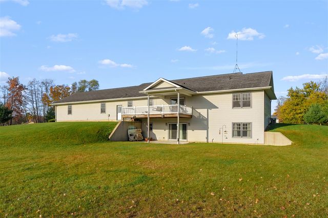 26088 Wasepi Road, Centreville, MI 49032