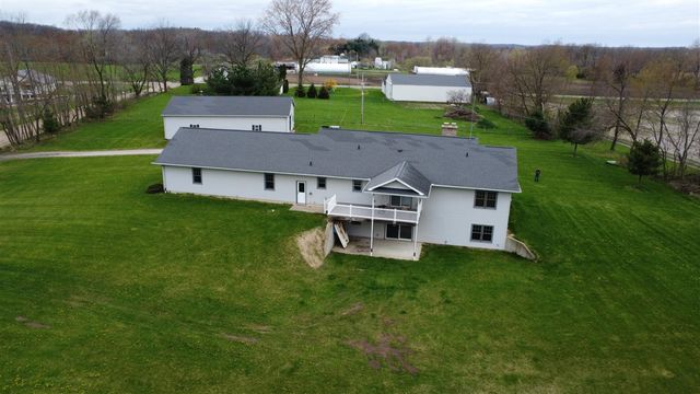 26088 Wasepi Road, Centreville, MI 49032
