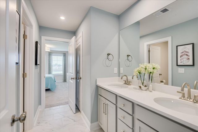 460 Hacienda Court, Sumter, SC 29150