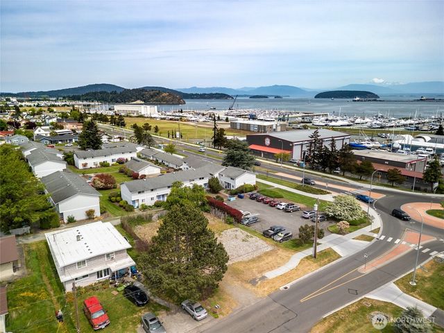 810 30th Street, Anacortes, WA 98221