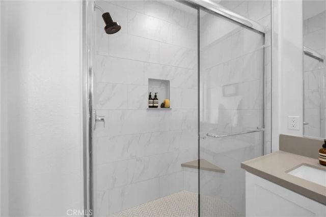 17544 Cameron 102, Huntington Beach, CA 92647
