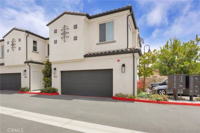 17544 Cameron 102, Huntington Beach, CA 92647