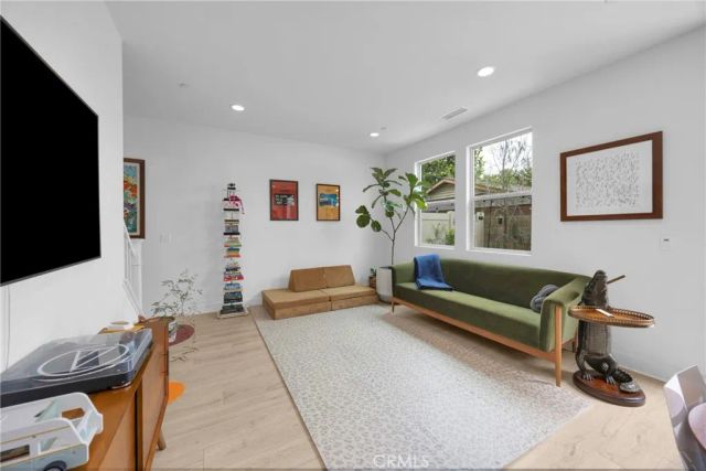17544 Cameron 102, Huntington Beach, CA 92647