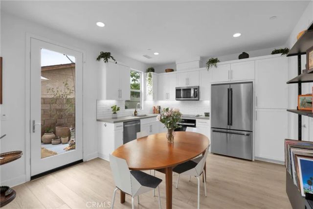 17544 Cameron 102, Huntington Beach, CA 92647