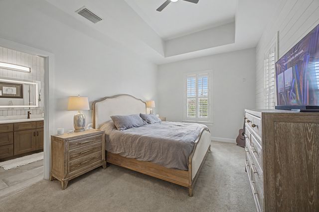 305 Seven Springs Way Apt 403, Brentwood, TN 37027