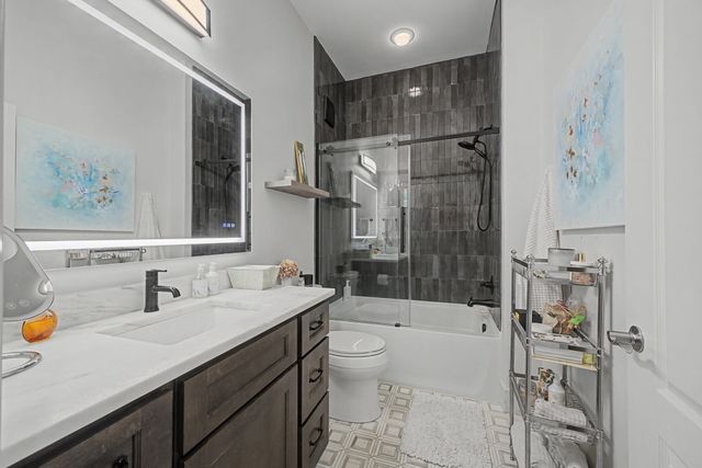 305 Seven Springs Way Apt 403, Brentwood, TN 37027