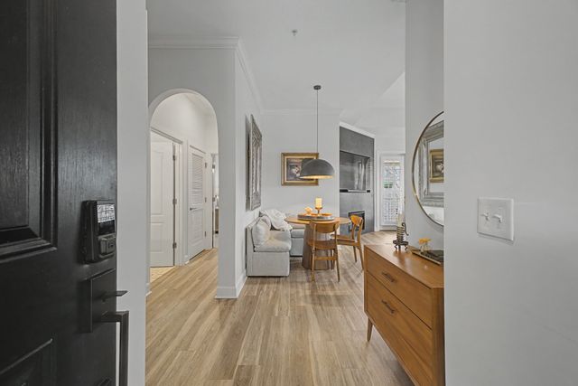 305 Seven Springs Way Apt 403, Brentwood, TN 37027