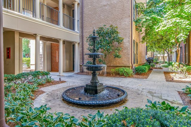 305 Seven Springs Way Apt 403, Brentwood, TN 37027