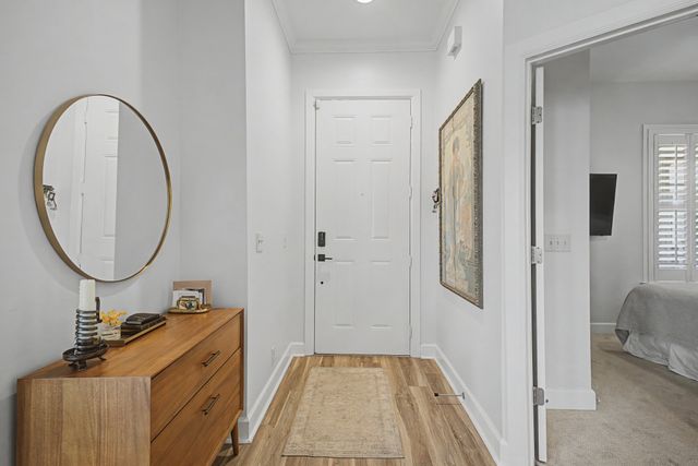 305 Seven Springs Way Apt 403, Brentwood, TN 37027