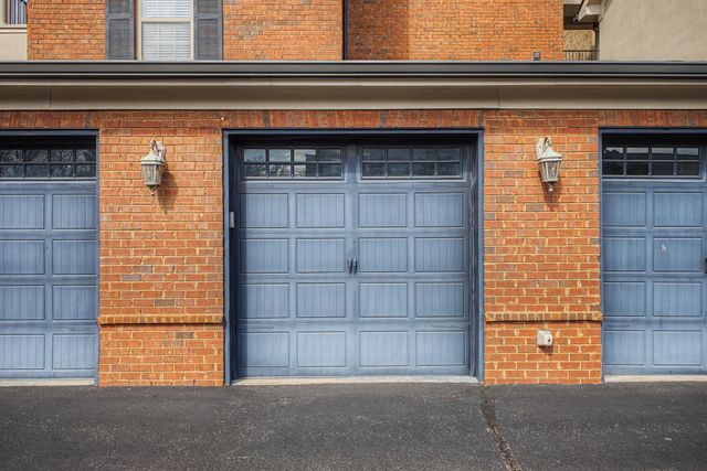 305 Seven Springs Way Apt 403, Brentwood, TN 37027