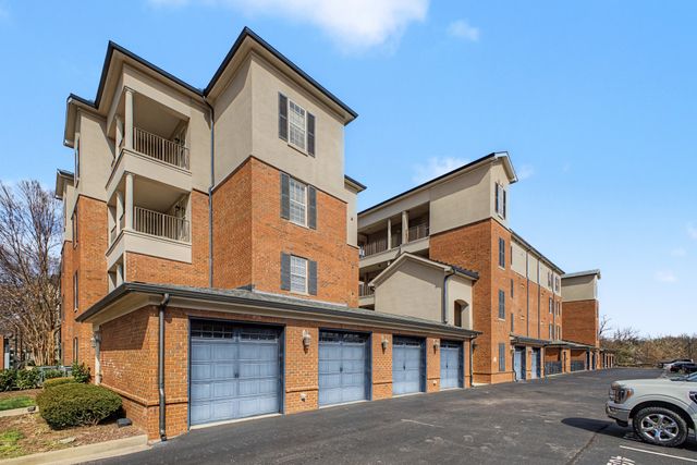 305 Seven Springs Way Apt 403, Brentwood, TN 37027