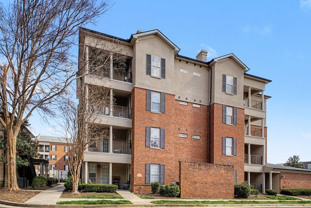 305 Seven Springs Way Apt 403, Brentwood, TN 37027