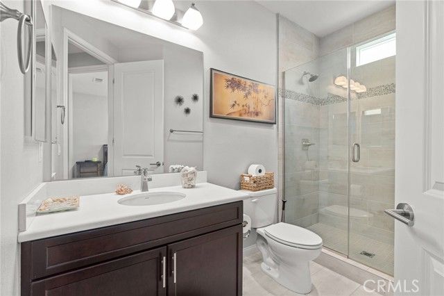 14840 Maple Ter, Los Angeles, CA 91402