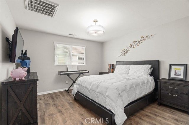 14840 Maple Ter, Los Angeles, CA 91402