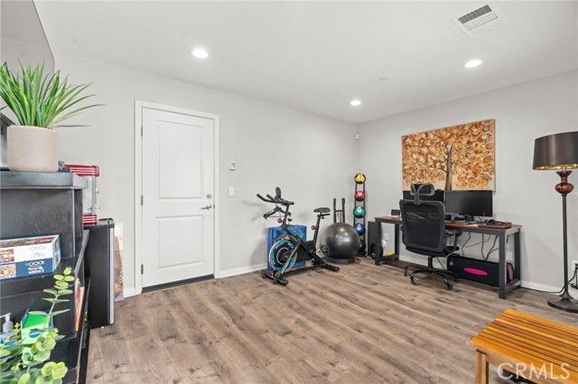 14840 Maple Ter, Los Angeles, CA 91402