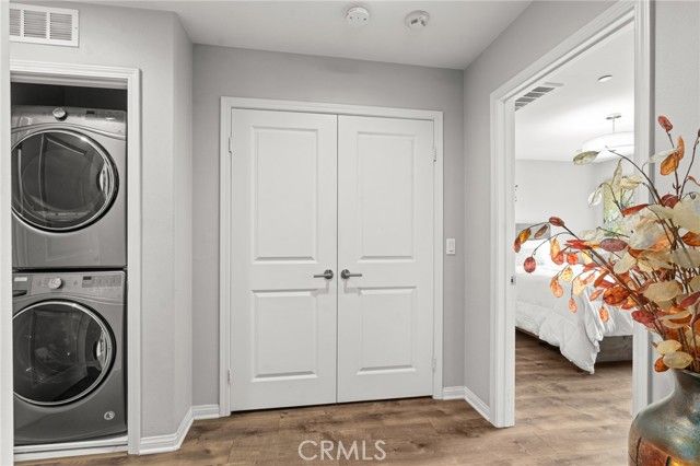 14840 Maple Ter, Los Angeles, CA 91402