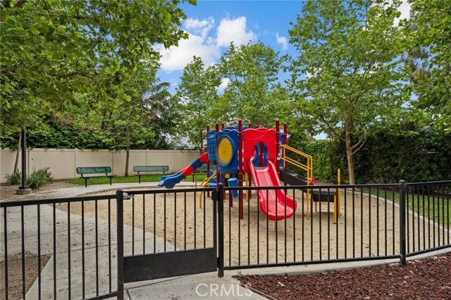 14840 Maple Ter, Los Angeles, CA 91402