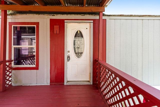 13173 S Lee Shore Drive, Willis, TX 77318