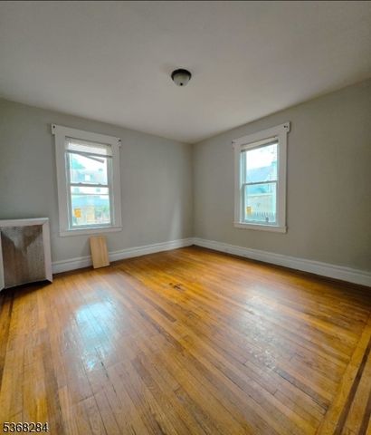 205 Chancellor Ave, Newark City, NJ 07112