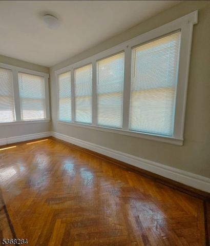 205 Chancellor Ave, Newark City, NJ 07112