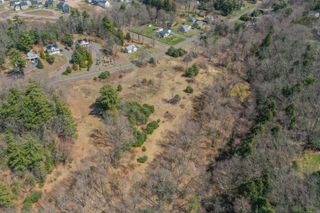 45 Hoskins Road, Simsbury, CT 06070