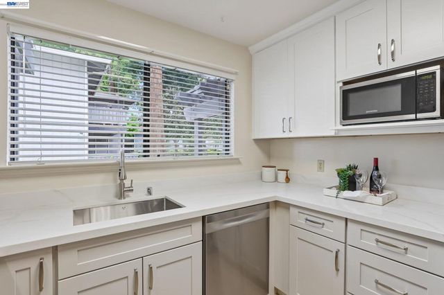 39743 Bissy Cmn, Fremont, CA 94538
