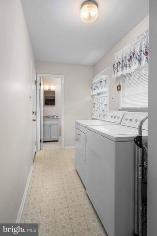 5406 CRESTLINE RD, Wilmington, DE 19808
