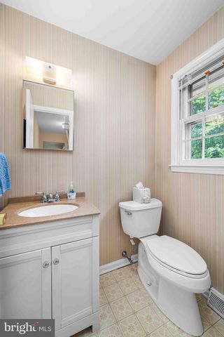 5406 CRESTLINE RD, Wilmington, DE 19808