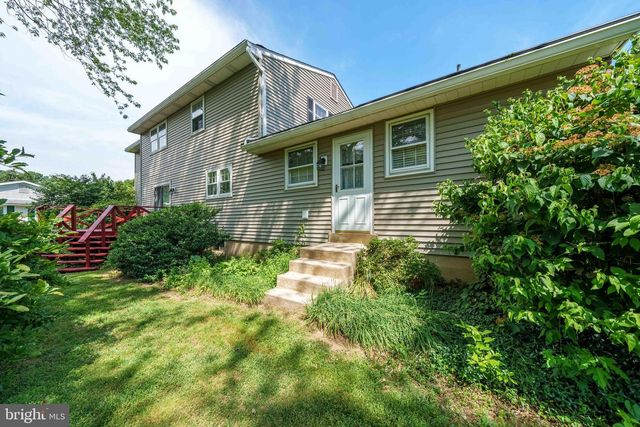5406 CRESTLINE RD, Wilmington, DE 19808