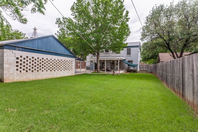 2336-38 Edwin Street, Fort Worth, TX 76110