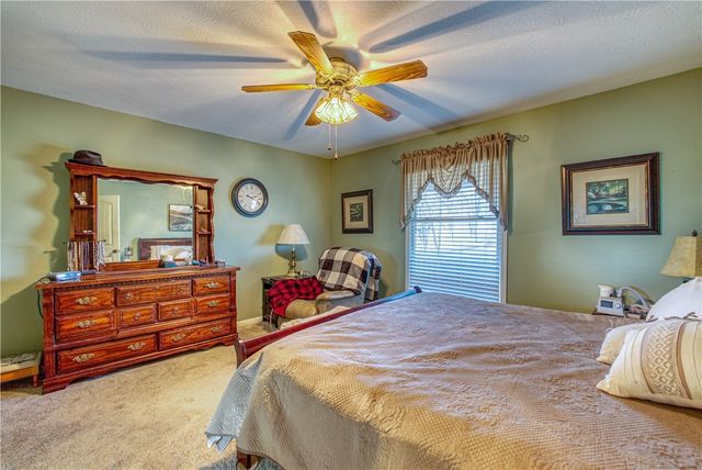 8764 E 62 Highway, Harrison, AR 72601