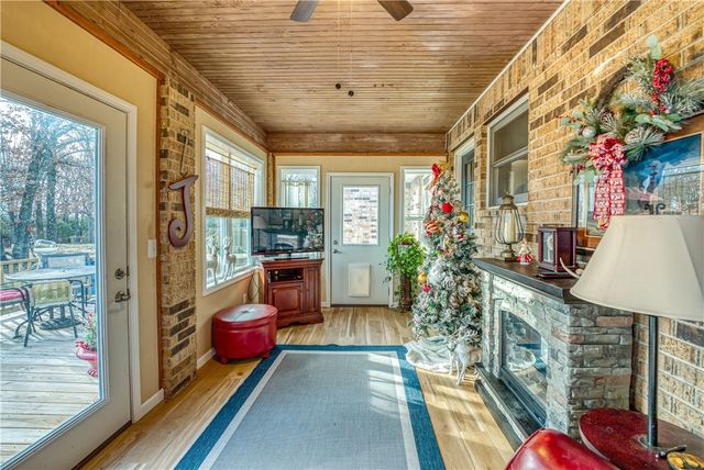 8764 E 62 Highway, Harrison, AR 72601